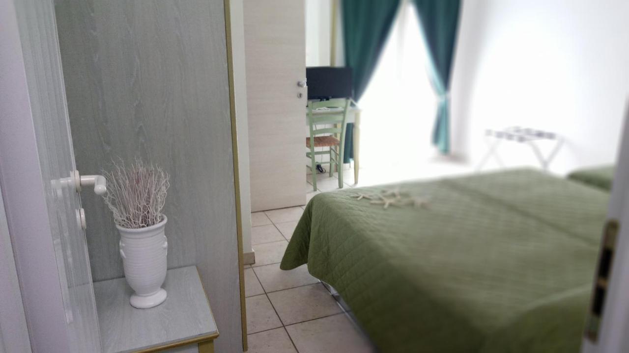 Hotel Philadelphia Cattolica Dış mekan fotoğraf