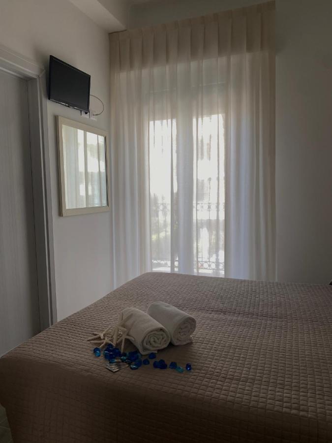 Hotel Philadelphia Cattolica Dış mekan fotoğraf
