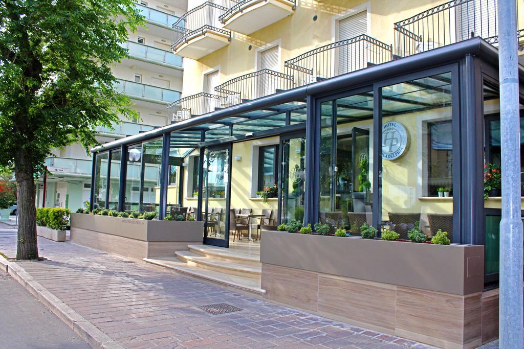 Hotel Philadelphia Cattolica Dış mekan fotoğraf
